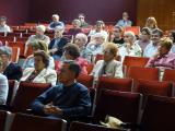 Asistentes a la conferencia de Juan María Laboa en el Salón del Actos del Colegio Virgen de Atocha (Madrid)