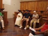 Rezo de Visperas junto con la comunidad de monjas dominicas del monasterio de Santo Domingo el Real