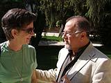 El Coordinador Nacional de presidentes provinciales charlando con una religiosa dominica invitada al encuentro de 2007